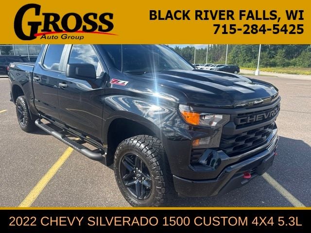 2022 Chevrolet Silverado 1500 Custom Trail Boss in Black — front three-quarter view