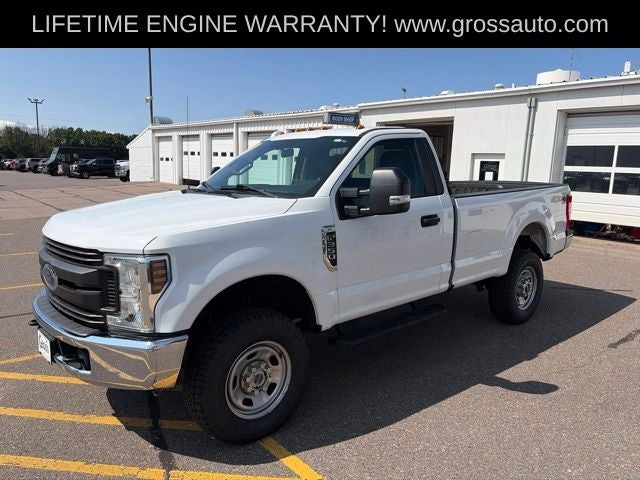 2019 Ford F-350 — interior view